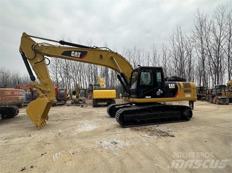 CAT 325D2 Гусеничні екскаватори