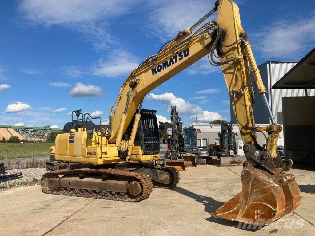 Komatsu PC210LC-11 Гусеничні екскаватори