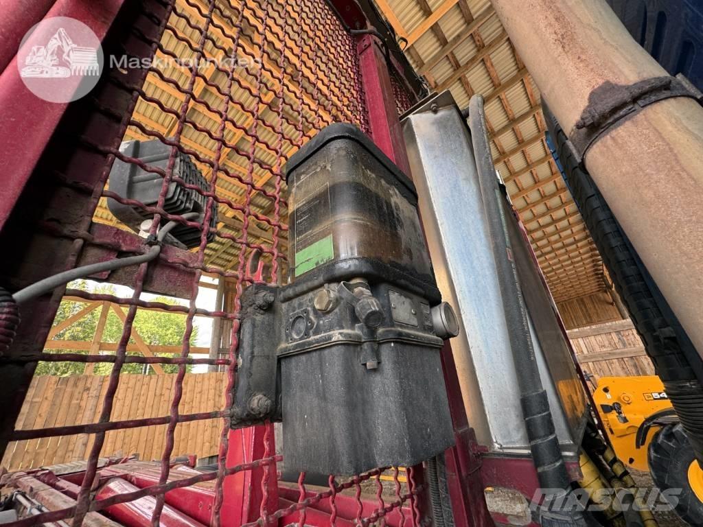 Volvo FH 16 550 Вантажівки з гаковим підйомом