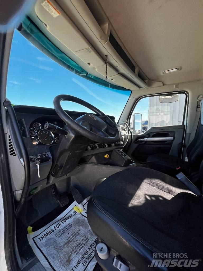 Kenworth T880 Комбі/Вакуумні вантажівки