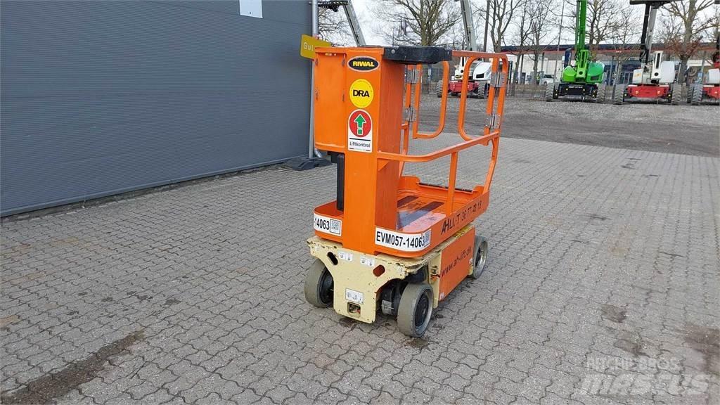 JLG 1230ES Інші підйомники і платформи