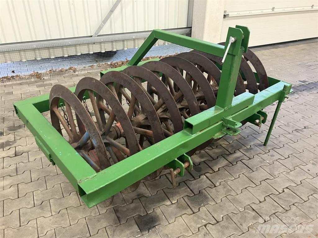  UNBEKANNT 1,80 m Катки польові