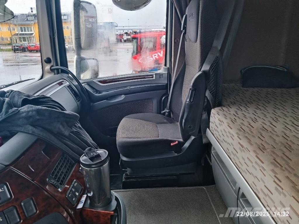 DAF XF 510 Вантажівки з гаковим підйомом