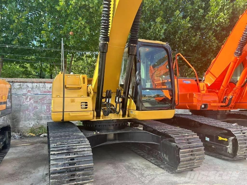 CAT 320 CL Гусеничні екскаватори