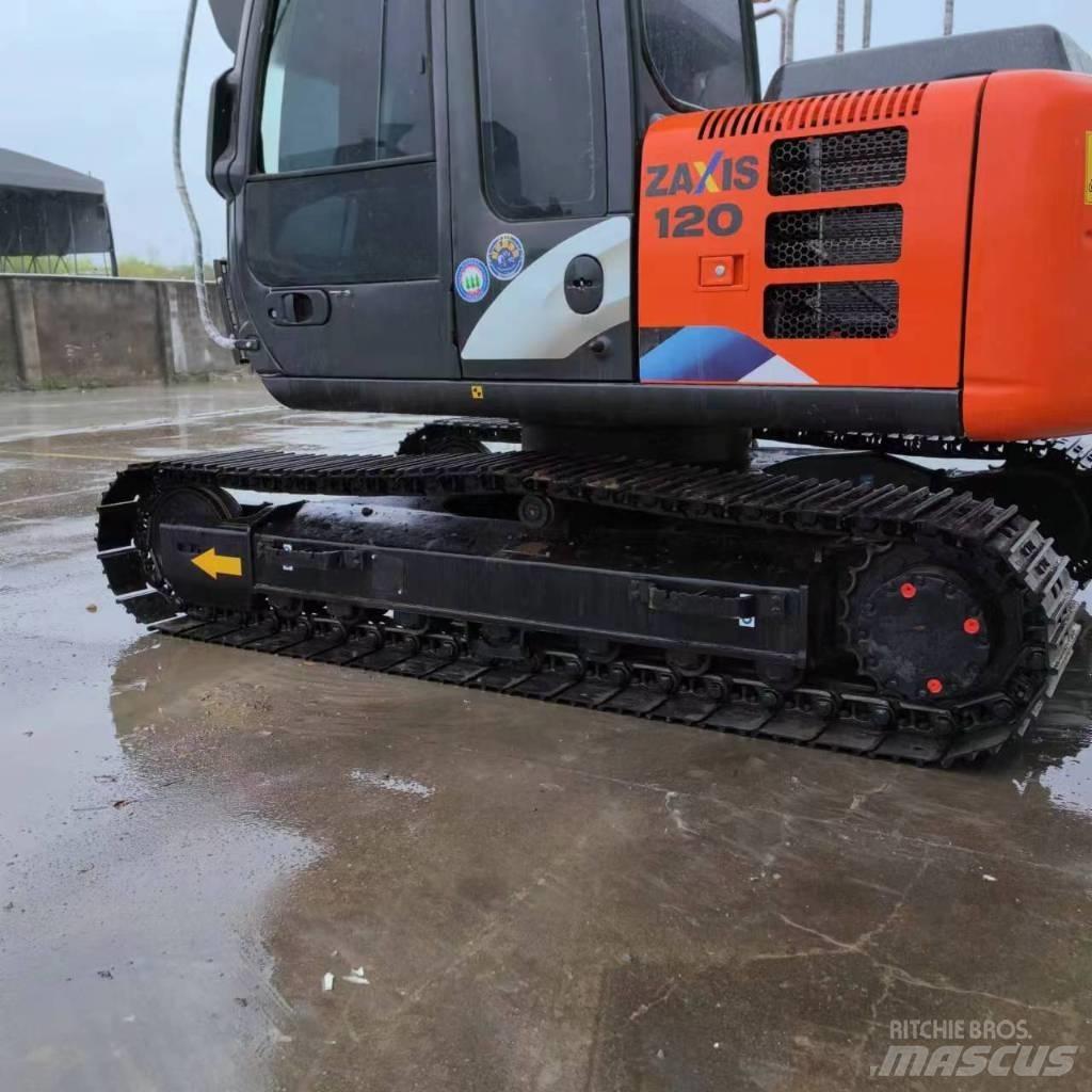 Hitachi ZX 120 Гусеничні екскаватори