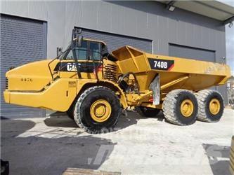 CAT 740 Зчленовані самоскиди