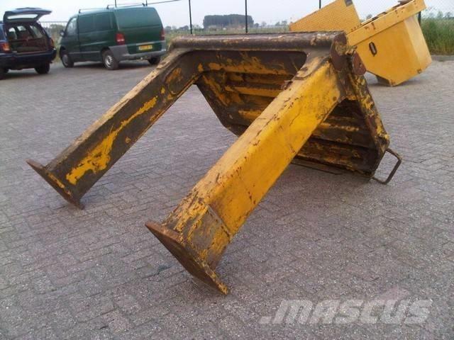 CAT 990 II Шасі