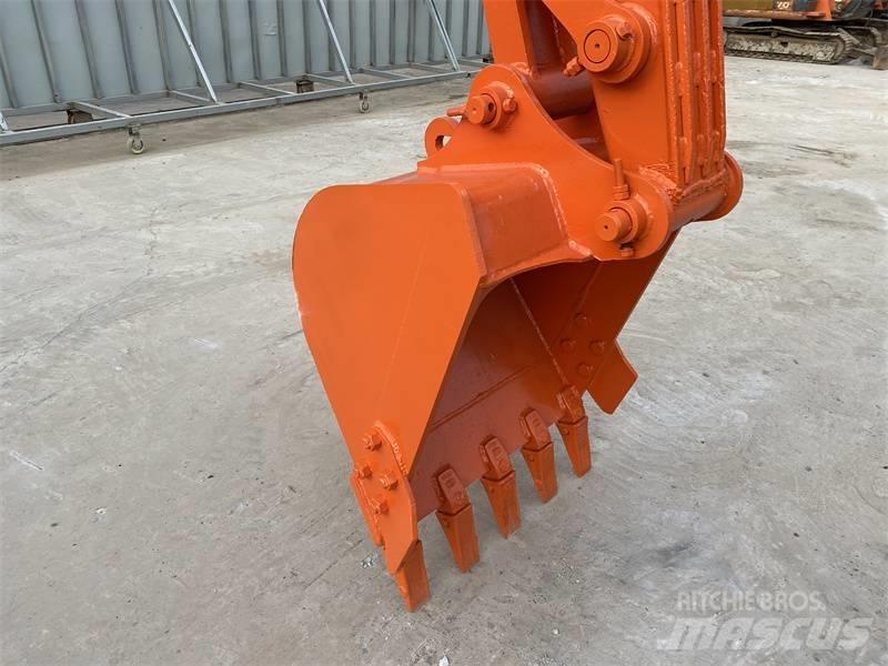 Doosan DH80G Гусеничні екскаватори