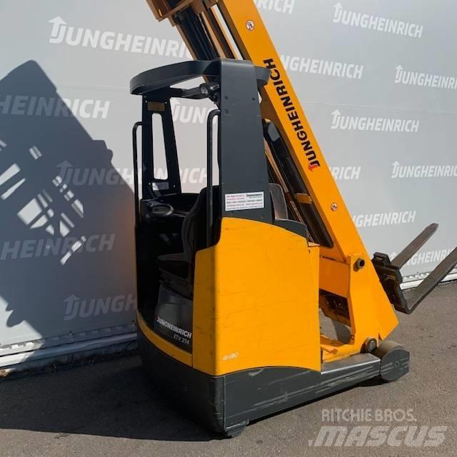Jungheinrich ETV 214 Річ-трак із високим підйомом