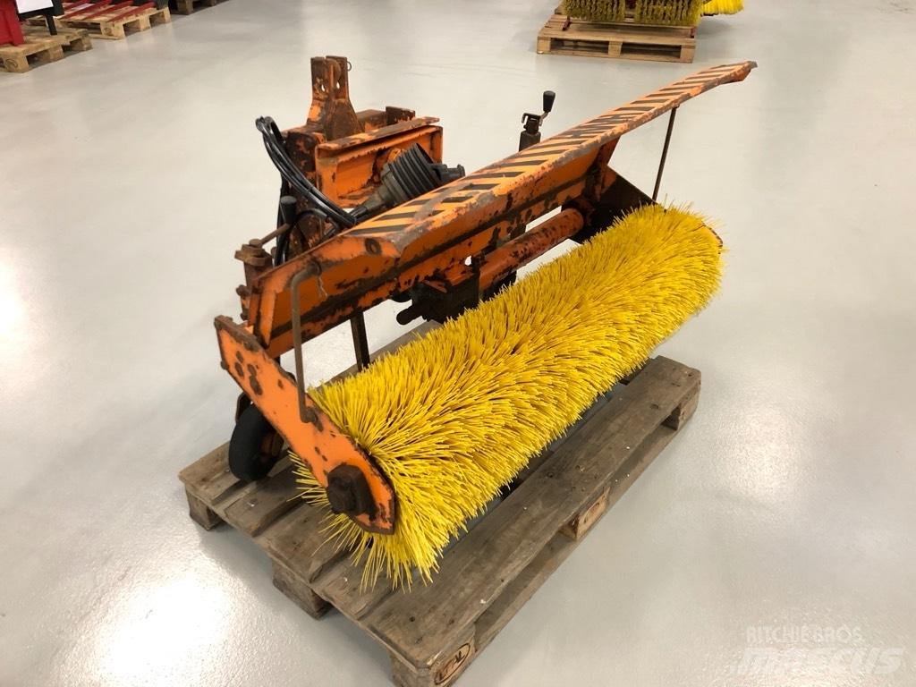 HWH Kost 125 Компактні навісні знаряддя