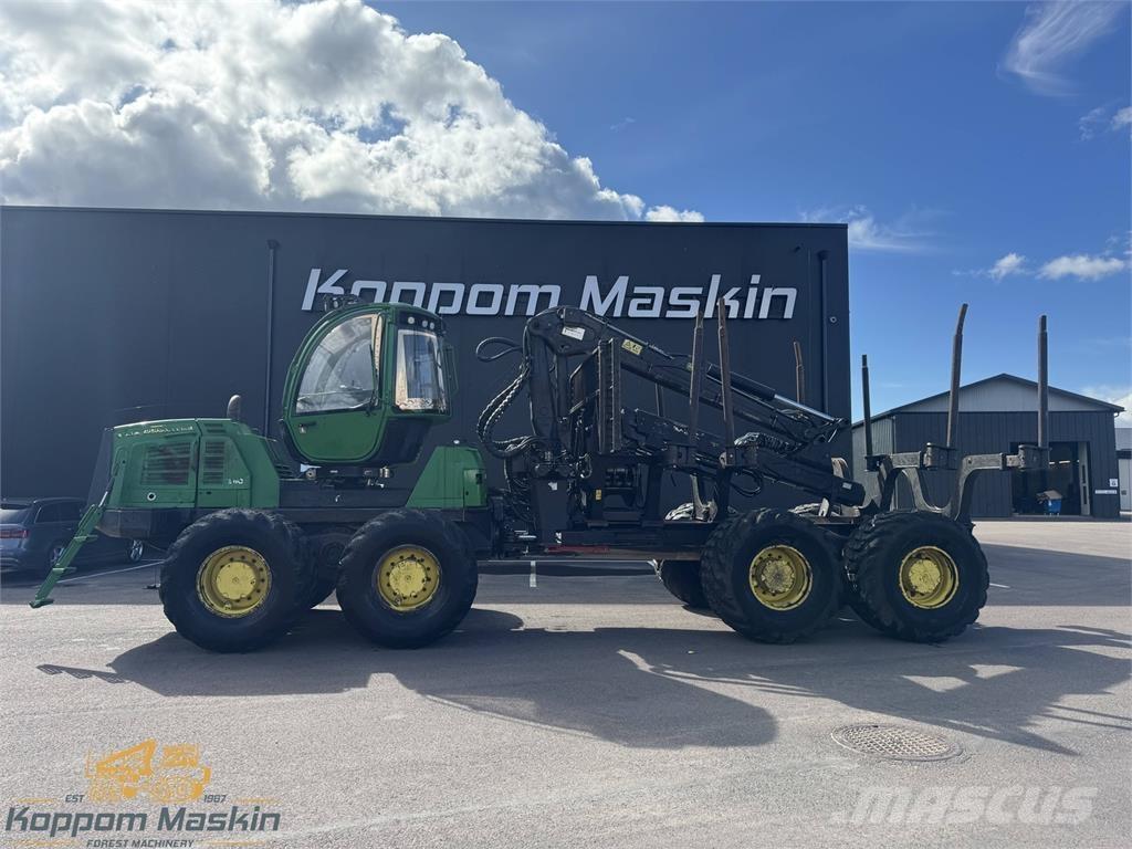 John Deere 1910E Форвардери