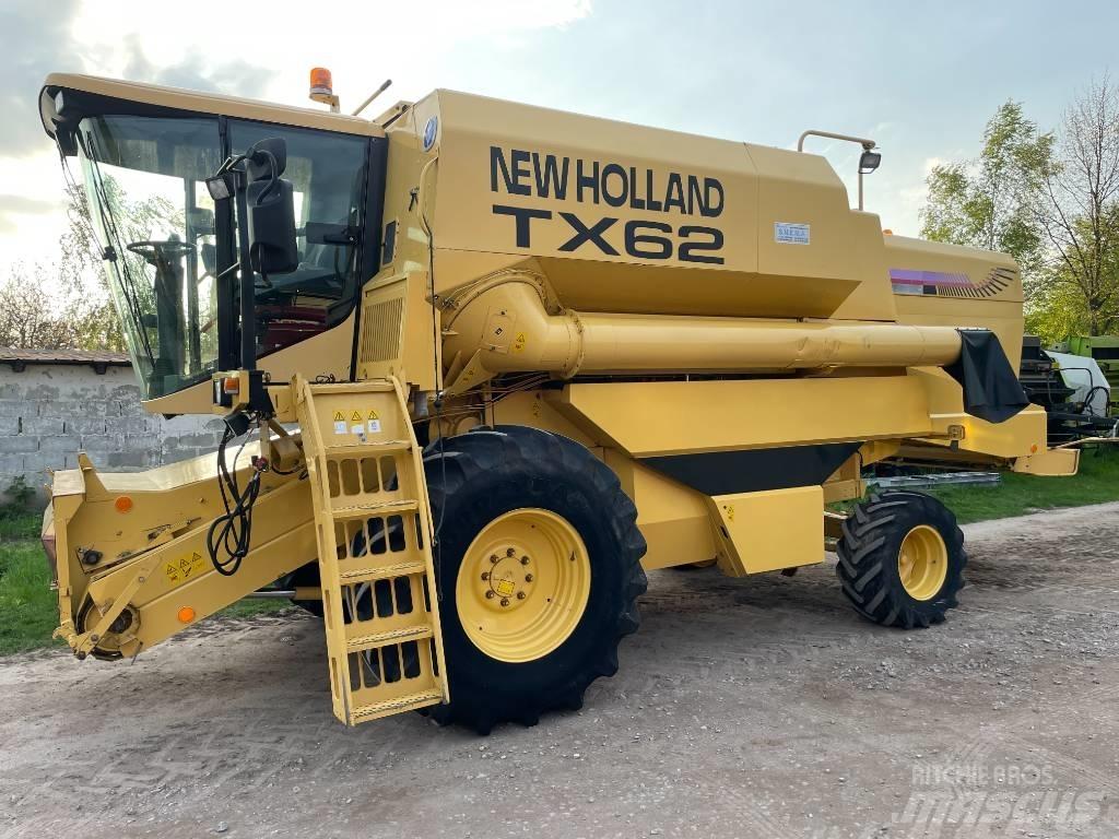 New Holland TX 62 Зернозбиральні комбайни