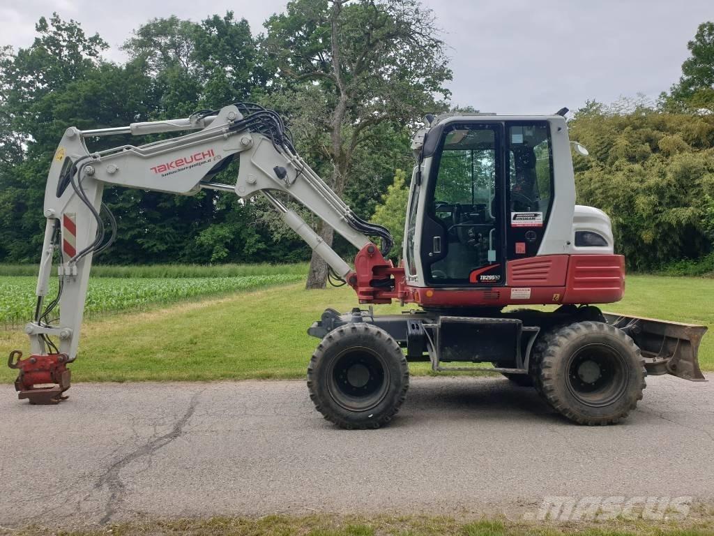 Takeuchi TB295W Колісні екскаватори