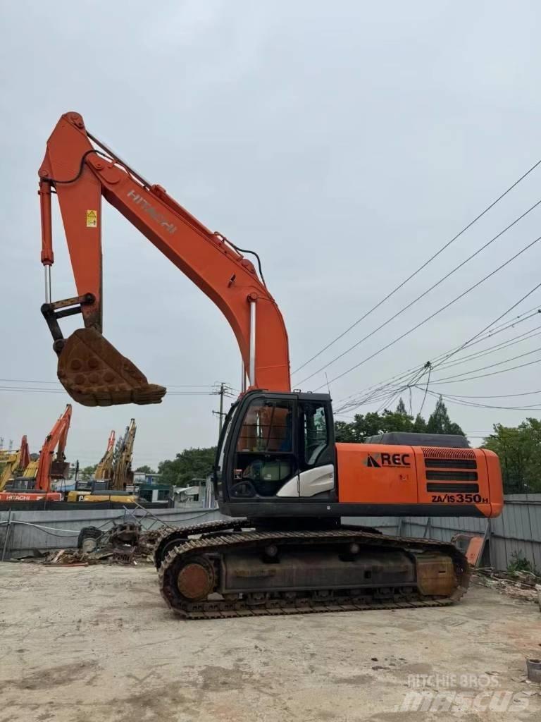 Hitachi 350LC Гусеничні екскаватори