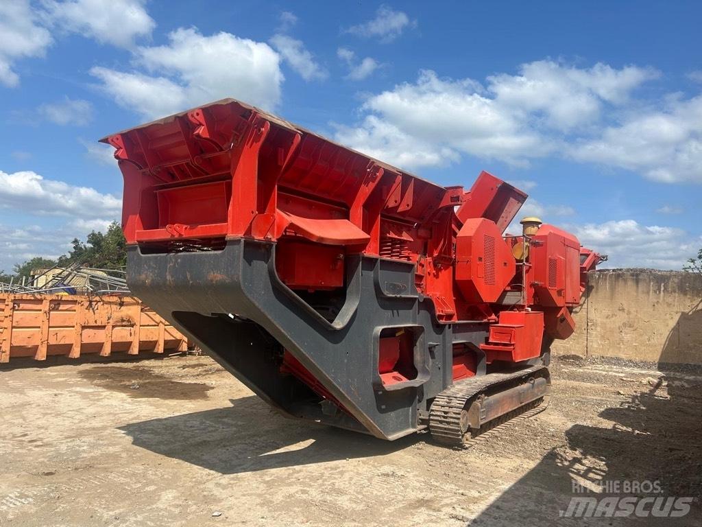 Finlay J 1160 Мобільні дробарки