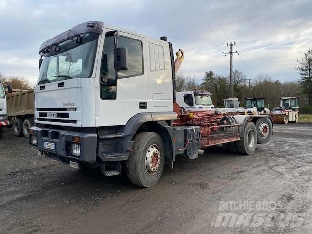 Iveco Cursor Вантажівки з гаковим підйомом