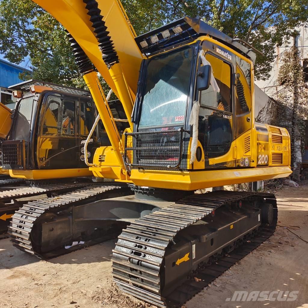 Komatsu PC 200 Гусеничні екскаватори