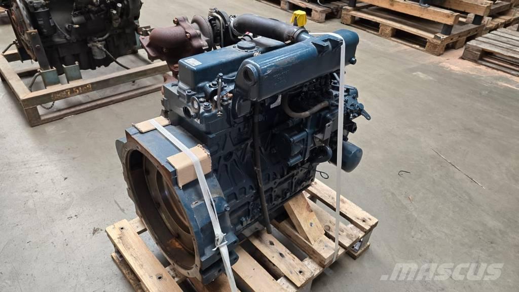 Kubota V2403-T Двигуни