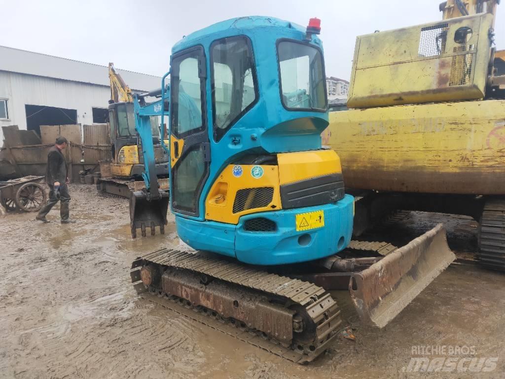 Kubota KX135 Гусеничні екскаватори