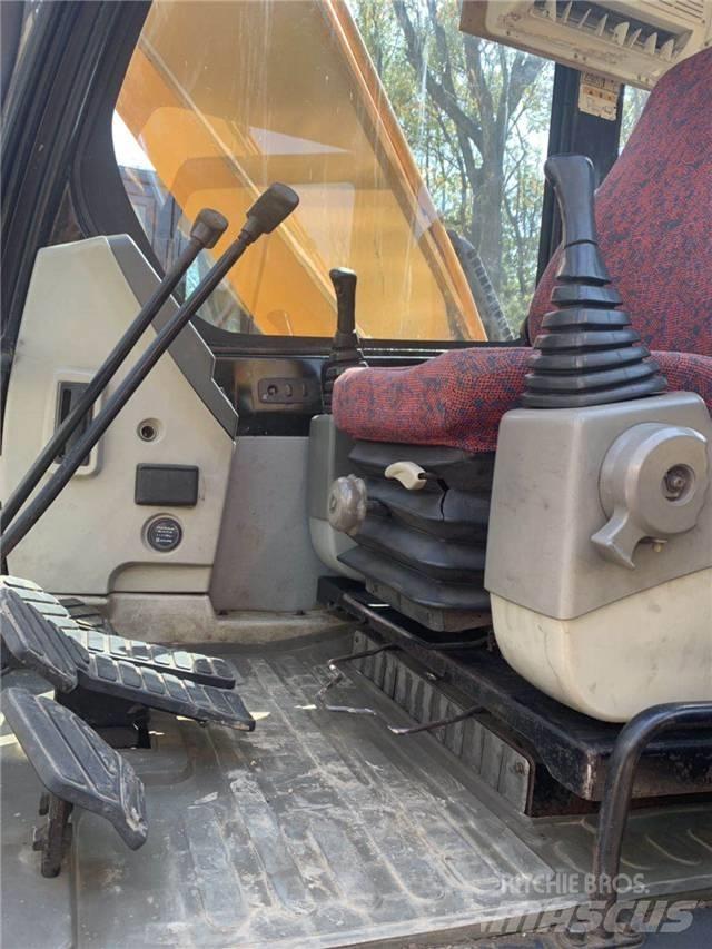 Hyundai R215-7 Гусеничні екскаватори