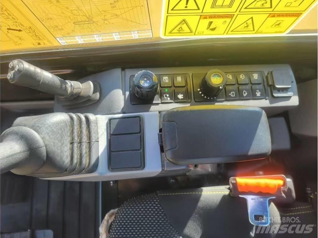 CAT 305 CR Міні-екскаватори < 7т