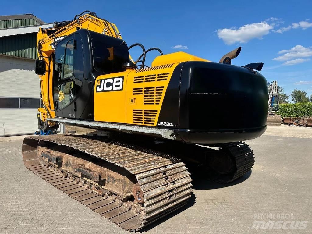 JCB JS220LC Гусеничні екскаватори