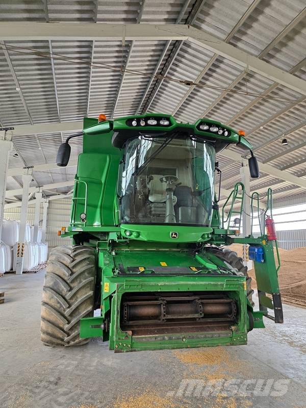 John Deere T 660 Зернозбиральні комбайни