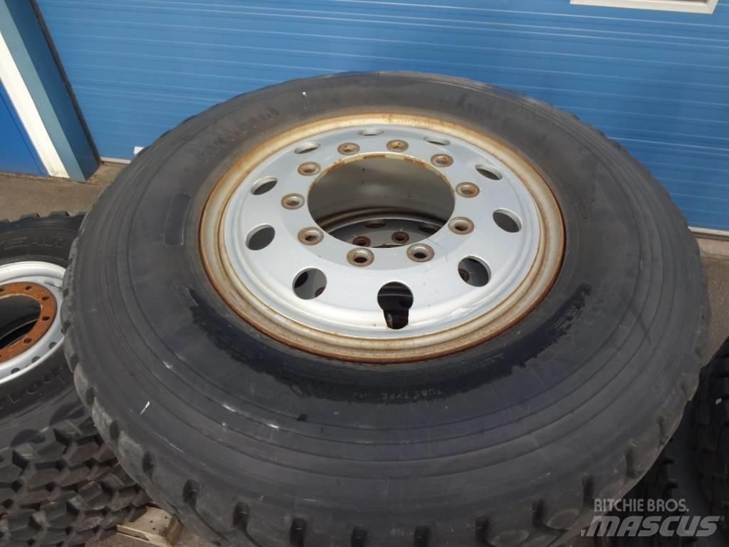 Michelin 1200x24 XDL Шини