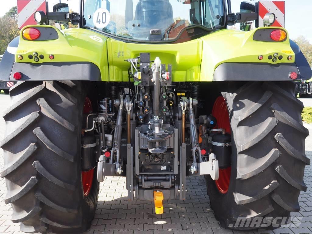 CLAAS Arion 610 CIS Трактори