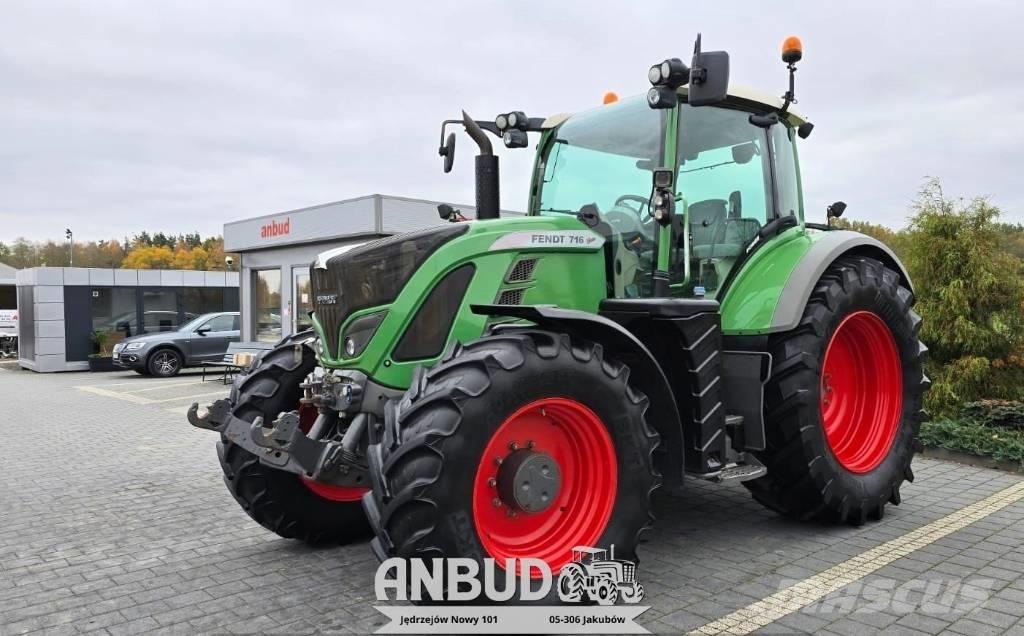 Fendt 716 Vario S4 Трактори