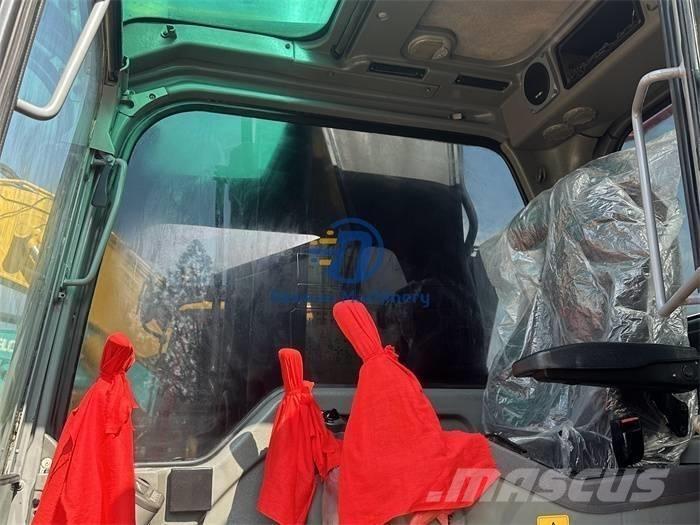 Volvo EC 290 Гусеничні екскаватори