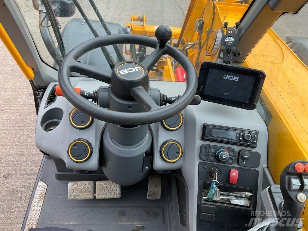 JCB 542 70 AGRI XTRA Телескопічний навантажувач