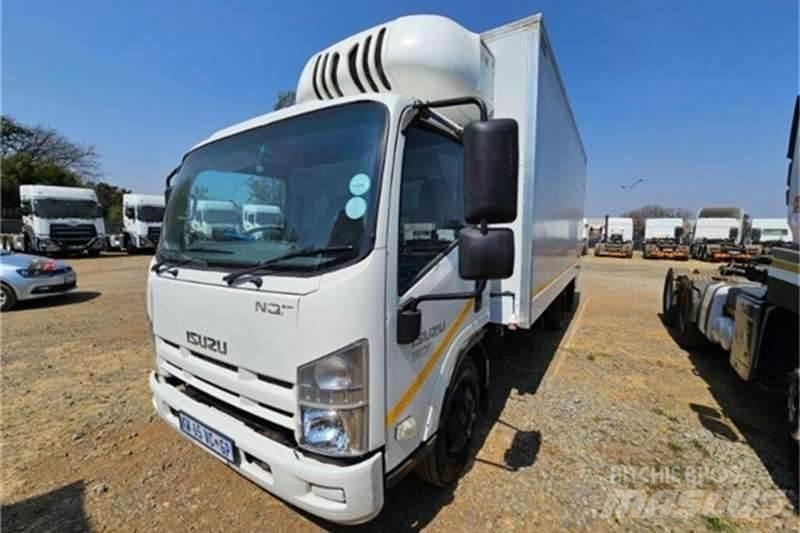 Isuzu NQR Вантажівки / спеціальні