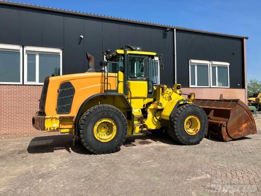 Hyundai HL960 Фронтальні навантажувачі