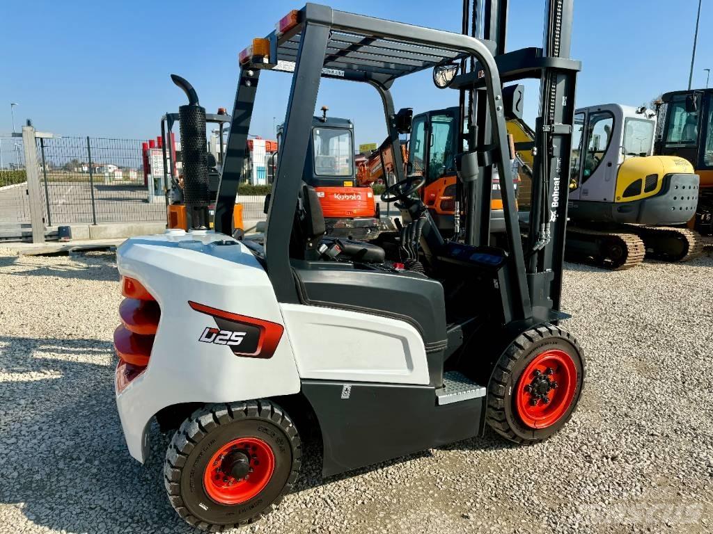 Bobcat D 25 NXP Дизельні навантажувачі