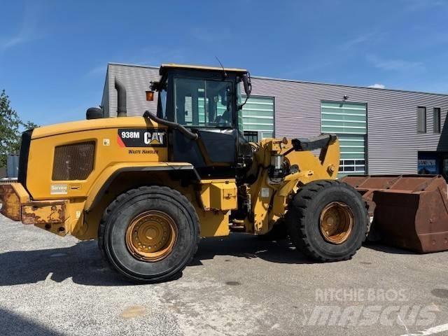 CAT 938 M Фронтальні навантажувачі