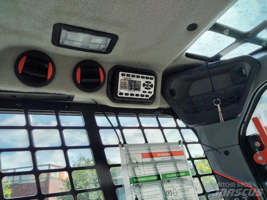 Bobcat T86 Гусеничні вантажники