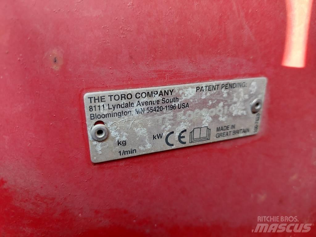Toro Procore 880 Аератори