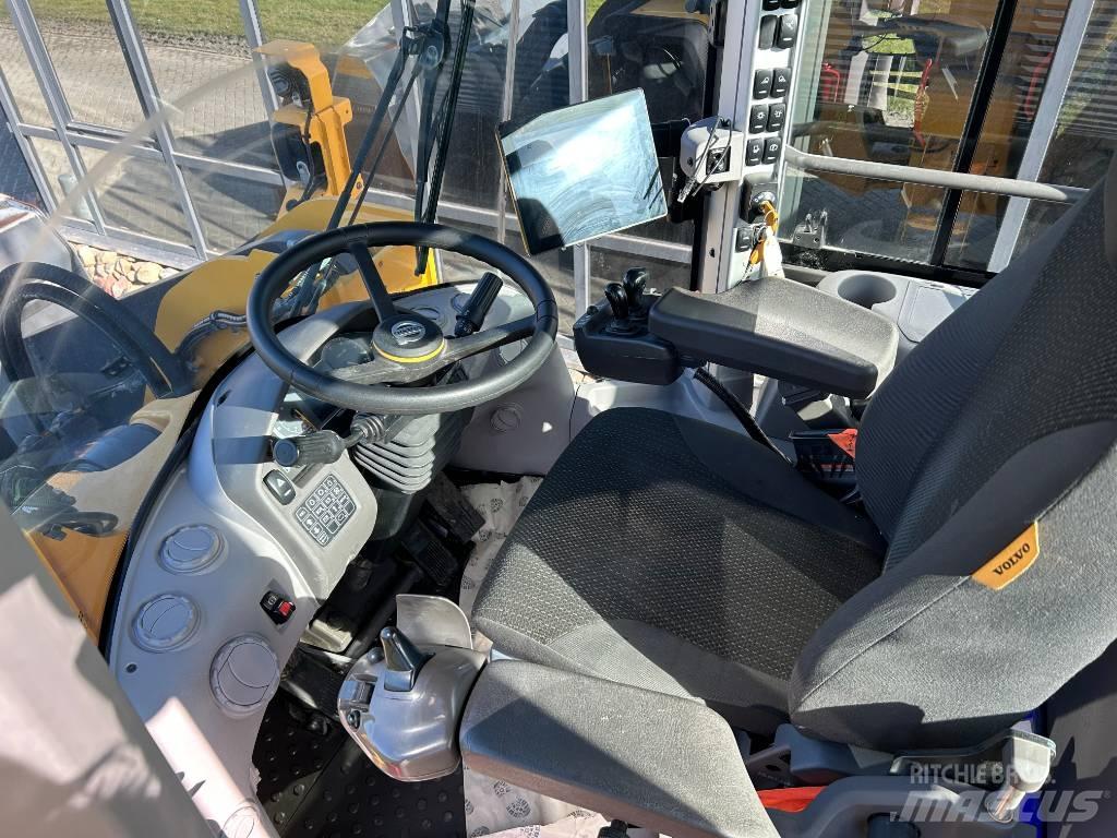Volvo L 180 H Фронтальні навантажувачі