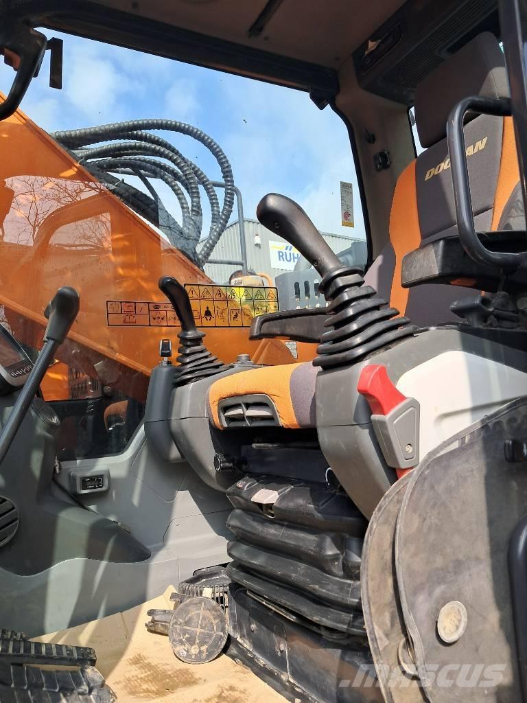 Doosan DX 235 LCR-5 Гусеничні екскаватори