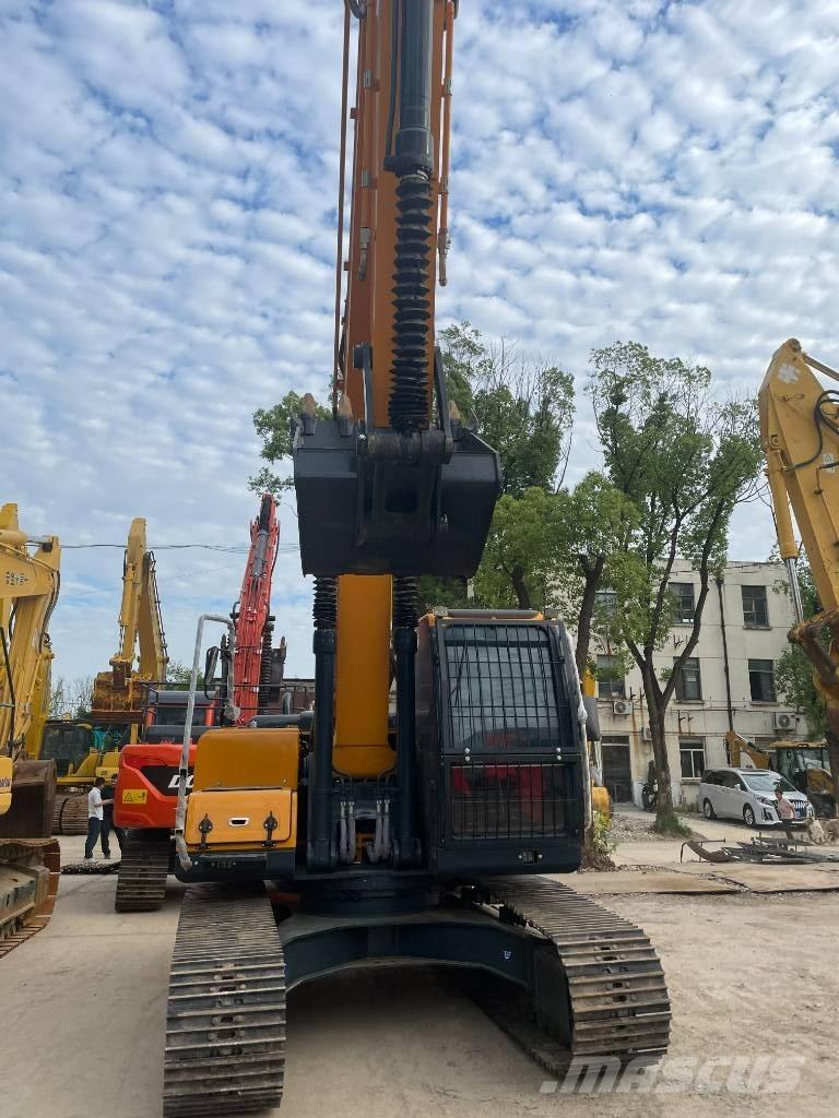 Hyundai 220LC-9S Середні екскаватори 7т. - 12т.
