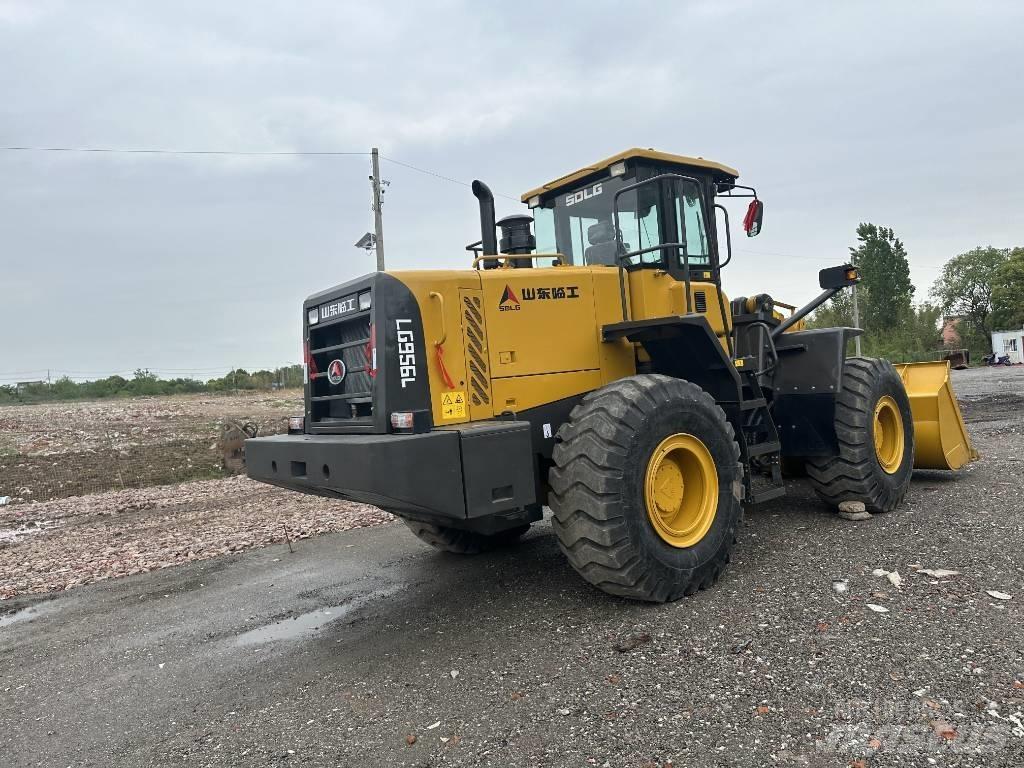 SDLG L956F Фронтальні навантажувачі