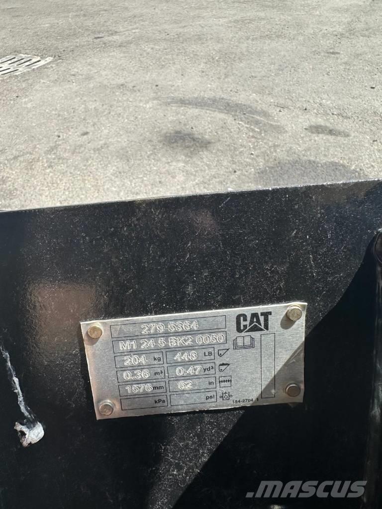CAT 226D3 Міні-навантажувачі