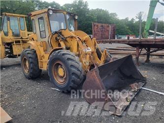 CAT 922 B Фронтальні навантажувачі