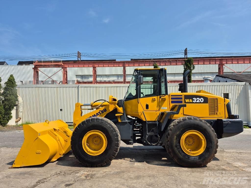 Komatsu WA 320-5 Фронтальні навантажувачі