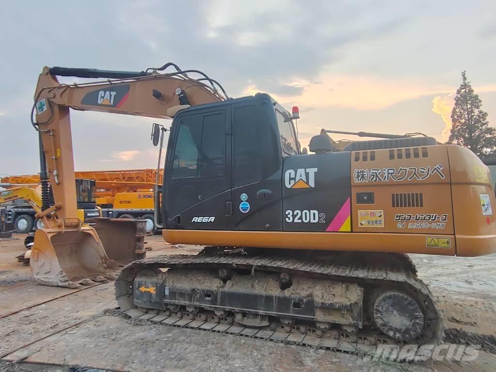 CAT CAT 320D2 Гусеничні екскаватори