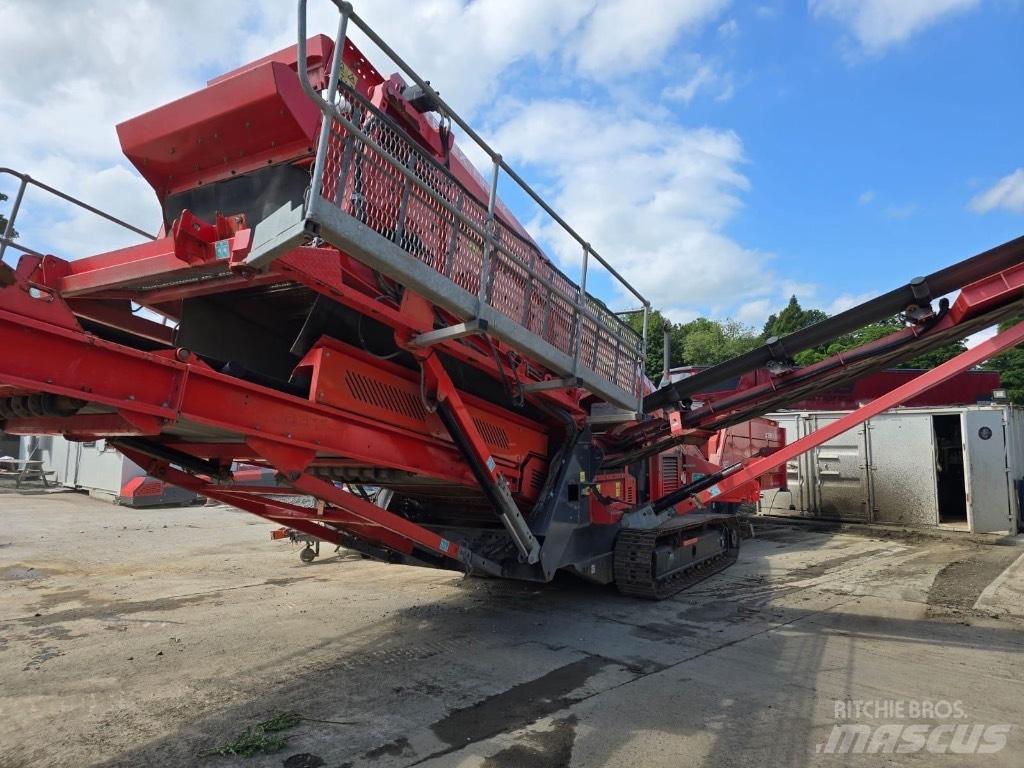 Finlay 683 SuperTrak Мобільні грохоти