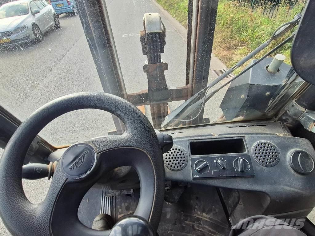 Linde h25d-02 Дизельні навантажувачі