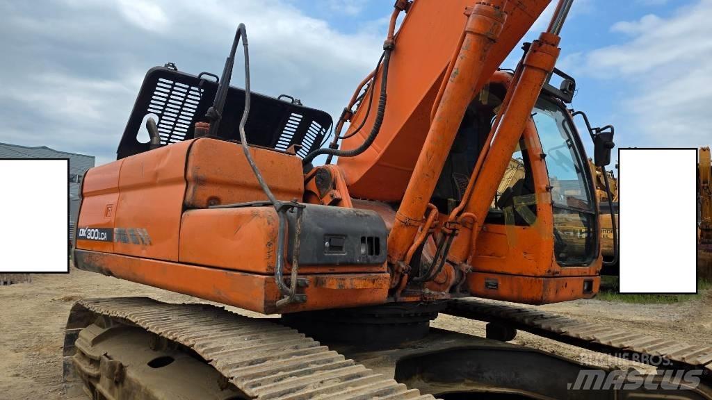 Doosan DX 300 LCA Гусеничні екскаватори