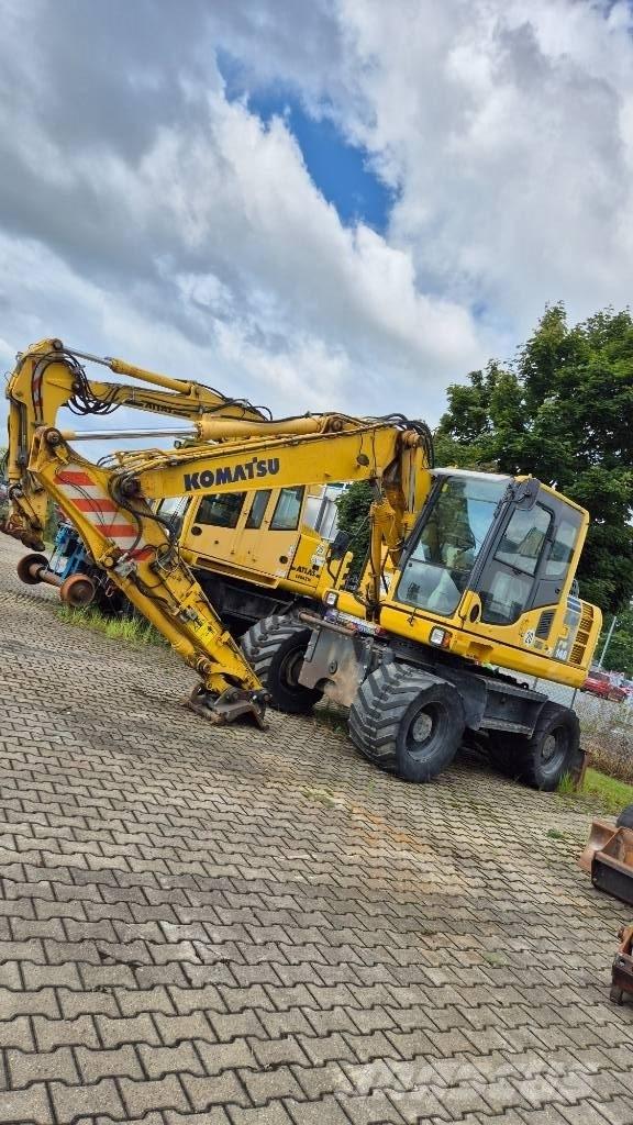 Komatsu PW148-8 Колісні екскаватори